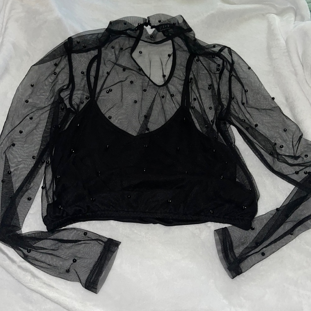 Women’s blouse size M